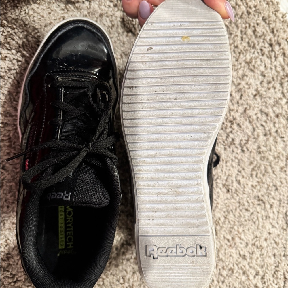 Shiny black Reeboks - Picture 2 of 3